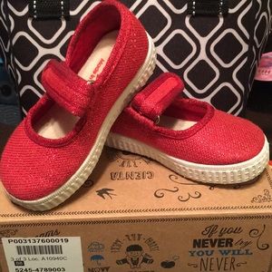 Toddler red sparkle Cienta Mary Jane shoes